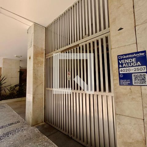 Apartamento para alugar com 181m², 3 quartos e 1 vaga Apartamento para alugar com 181m², 3 quartos e 1 vagaFachada com cartaz QA