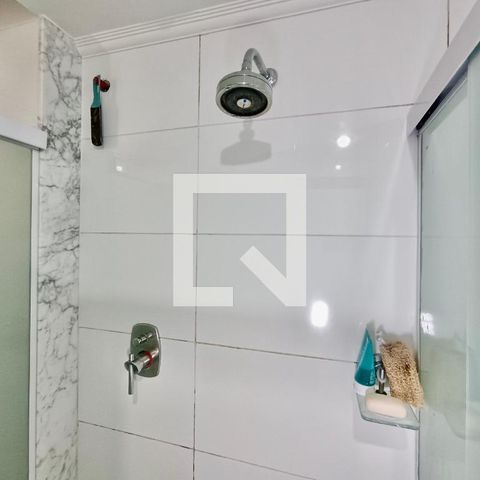 Apartamento para alugar com 181m², 3 quartos e 1 vaga Apartamento para alugar com 181m², 3 quartos e 1 vagaBanheiro social 1