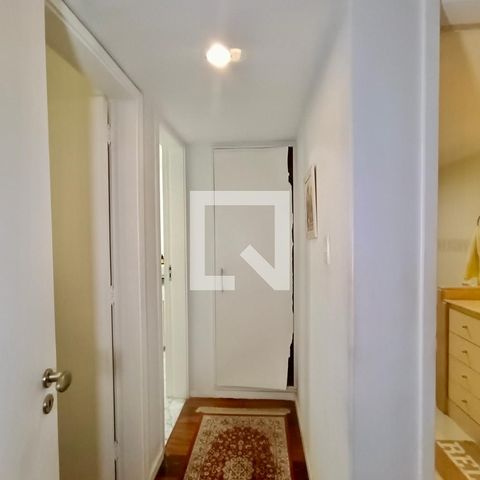 Apartamento para alugar com 181m², 3 quartos e 1 vaga Apartamento para alugar com 181m², 3 quartos e 1 vagaCorredor