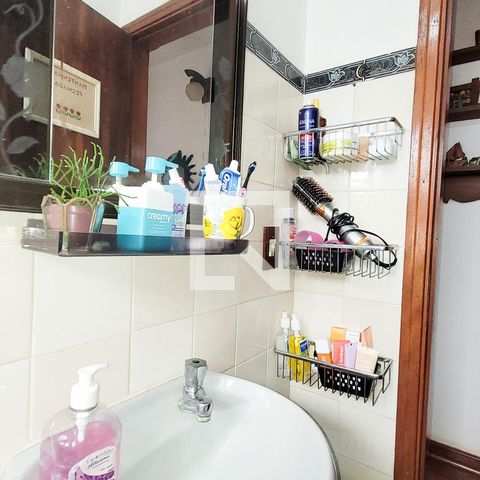 Casa à venda com 190m², 5 quartos e 3 vagasBanheiro 2