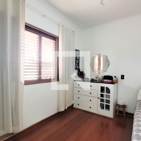 Casa à venda com 190m², 5 quartos e 3 vagasQuarto2