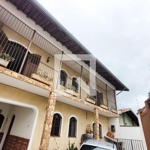 Casa à venda com 190m², 5 quartos e 3 vagasGaragem