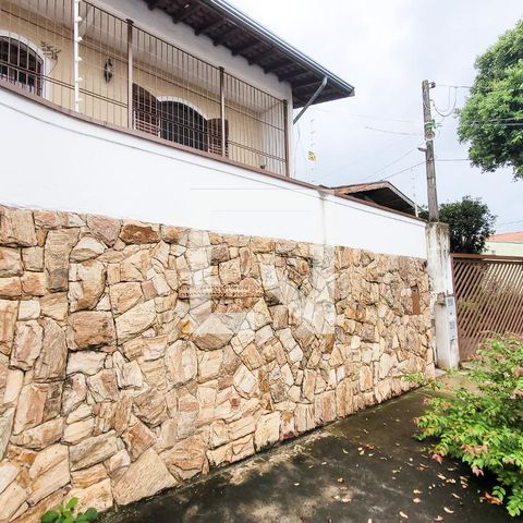 Casa à venda com 190m², 5 quartos e 3 vagasFachada