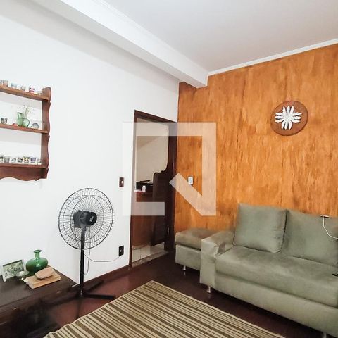 Casa à venda com 190m², 5 quartos e 3 vagasSala