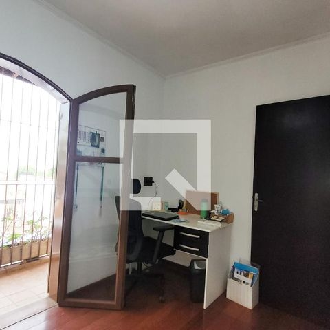 Casa à venda com 190m², 5 quartos e 3 vagasQuarto1