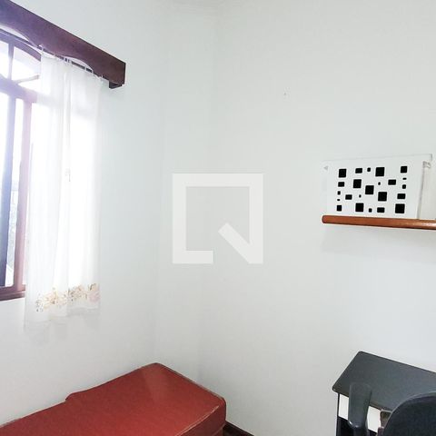 Casa à venda com 190m², 5 quartos e 3 vagasEscritório/Quarto