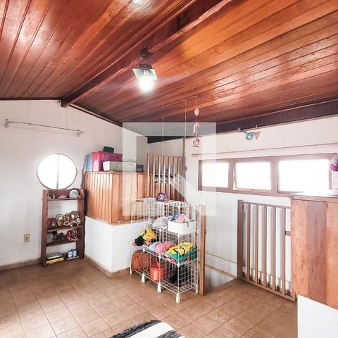 Casa à venda com 190m², 5 quartos e 3 vagasQuarto Terraço