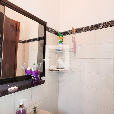 Casa à venda com 190m², 5 quartos e 3 vagasBanheiro 1