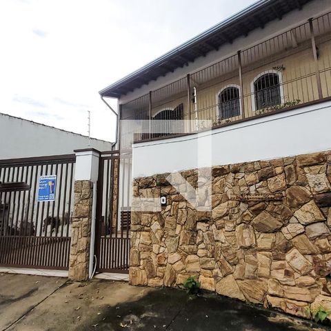 Casa à venda com 190m², 5 quartos e 3 vagasFachada
