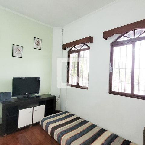 Casa à venda com 190m², 5 quartos e 3 vagasSala de TV