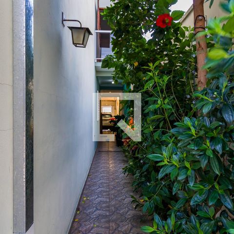 Casa à venda com 138m², 3 quartos e 2 vagas Casa à venda com 138m², 3 quartos e 2 vagasQuintal