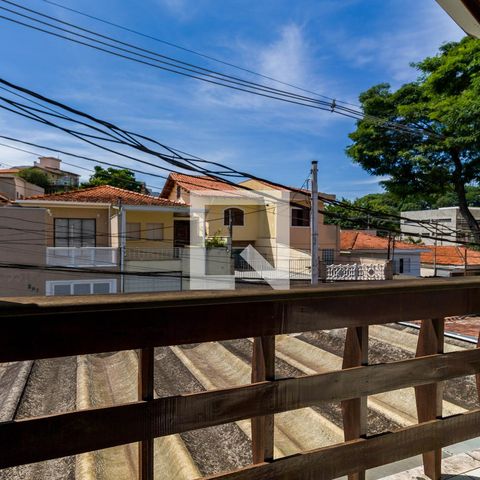 Casa à venda com 138m², 3 quartos e 2 vagas Casa à venda com 138m², 3 quartos e 2 vagasSuíte vista