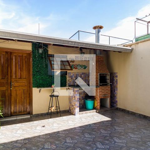 Casa à venda com 138m², 3 quartos e 2 vagas Casa à venda com 138m², 3 quartos e 2 vagasChurrasqueira