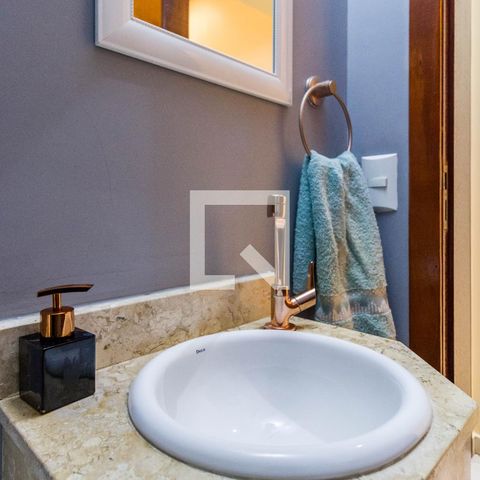 Casa à venda com 138m², 3 quartos e 2 vagas Casa à venda com 138m², 3 quartos e 2 vagasLavabo