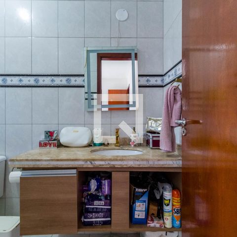 Casa à venda com 138m², 3 quartos e 2 vagas Casa à venda com 138m², 3 quartos e 2 vagasBanheiro suíte