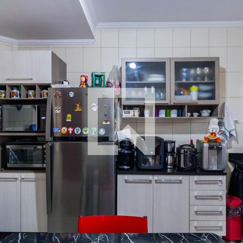 Casa à venda com 138m², 3 quartos e 2 vagas Casa à venda com 138m², 3 quartos e 2 vagasCozinha