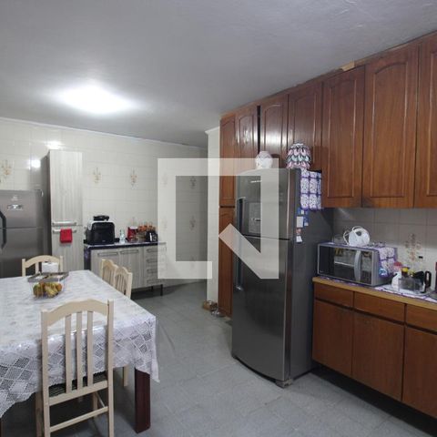 Casa à venda com 500m², 4 quartos e 6 vagasCozinha