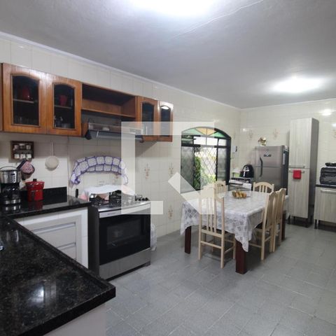 Casa à venda com 500m², 4 quartos e 6 vagasCozinha