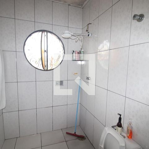 Casa à venda com 500m², 4 quartos e 6 vagasBanheiro 2