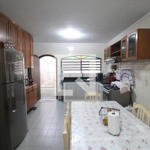 Casa à venda com 500m², 4 quartos e 6 vagasCozinha