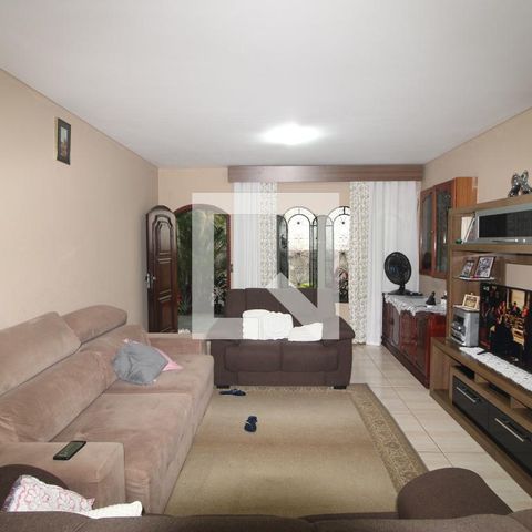 Casa à venda com 500m², 4 quartos e 6 vagasSala