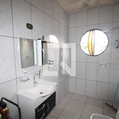 Casa à venda com 500m², 4 quartos e 6 vagasBanheiro 2
