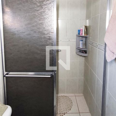 Apartamento à venda com 58m², 2 quartos e 1 vaga Apartamento à venda com 58m², 2 quartos e 1 vagaBanheiro
