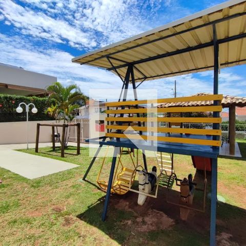 Apartamento à venda com 47m², 2 quartos e 1 vaga Apartamento à venda com 47m², 2 quartos e 1 vagaÁrea comum - Playground