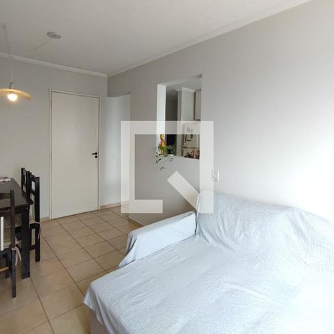 Apartamento à venda com 47m², 2 quartos e 1 vaga Apartamento à venda com 47m², 2 quartos e 1 vagaSala