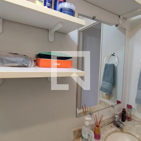Apartamento à venda com 47m², 2 quartos e 1 vaga Apartamento à venda com 47m², 2 quartos e 1 vagaBanheiro