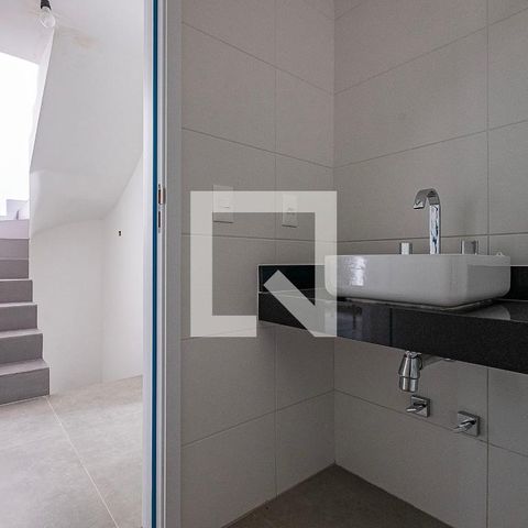 Casa de condomínio à venda com 226m², 3 quartos e 3 vagasBanheiro