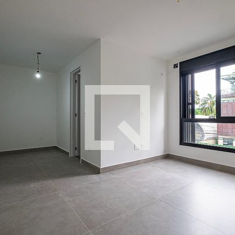 Casa de condomínio à venda com 226m², 3 quartos e 3 vagasSuíte