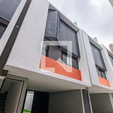 Casa de condomínio à venda com 226m², 3 quartos e 3 vagasFachada