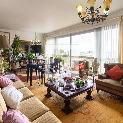 Apartamento à venda com 170m², 4 quartos e 2 vagas