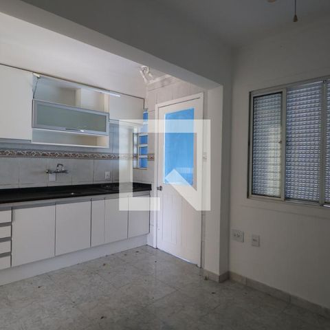 Casa de condomínio à venda com 88m², 2 quartos e 2 vagasCozinha - Armários