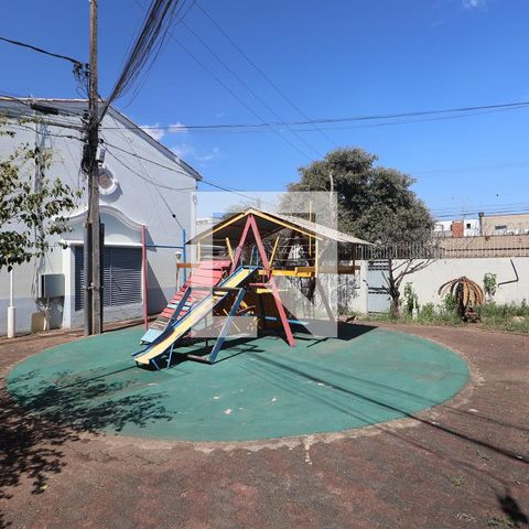 Casa de condomínio à venda com 88m², 2 quartos e 2 vagasÁrea comum - Playground