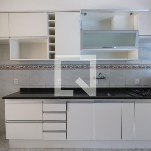 Casa de condomínio à venda com 88m², 2 quartos e 2 vagasCozinha - Armários