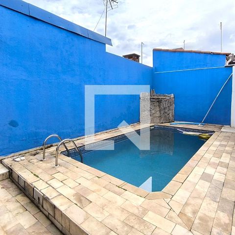 Casa à venda com 180m², 3 quartos e 2 vagas Casa à venda com 180m², 3 quartos e 2 vagasÁrea comum