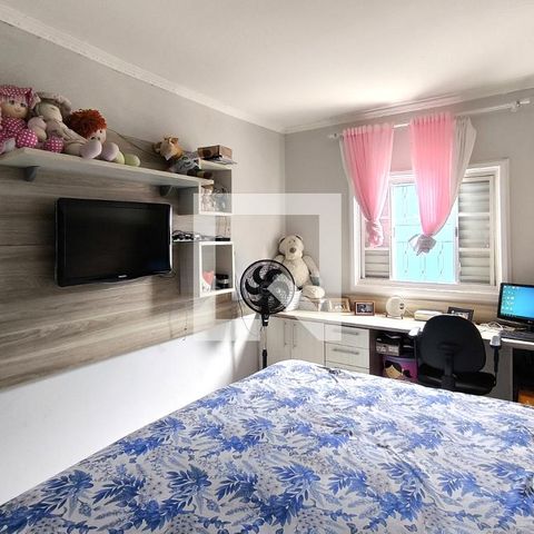 Casa à venda com 180m², 3 quartos e 2 vagas Casa à venda com 180m², 3 quartos e 2 vagasQuarto 1