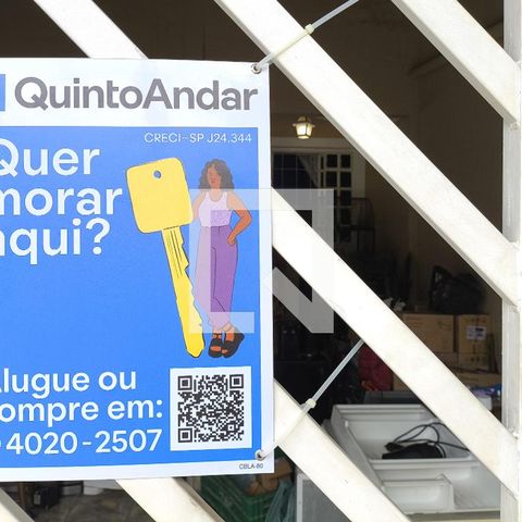 Casa à venda com 180m², 3 quartos e 2 vagas Casa à venda com 180m², 3 quartos e 2 vagasPlaca