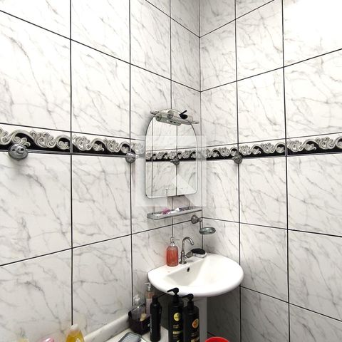 Casa à venda com 180m², 3 quartos e 2 vagas Casa à venda com 180m², 3 quartos e 2 vagasBanheiro - Quarto 1