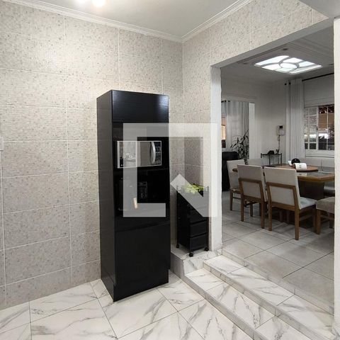 Casa à venda com 180m², 3 quartos e 2 vagas Casa à venda com 180m², 3 quartos e 2 vagasCozinha