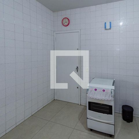Apartamento à venda com 130m², 3 quartos e 2 vagas Apartamento à venda com 130m², 3 quartos e 2 vagasCozinha