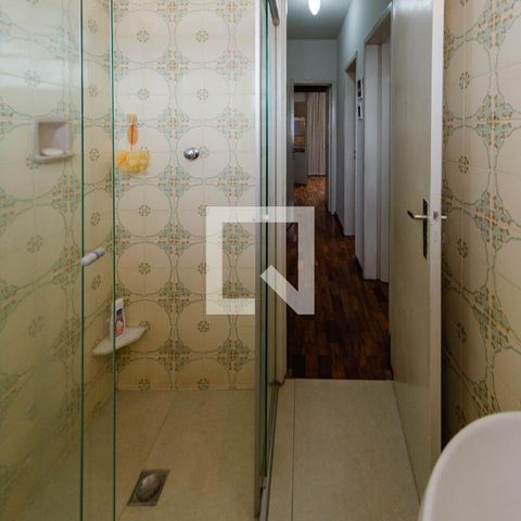 Apartamento à venda com 130m², 3 quartos e 2 vagas Apartamento à venda com 130m², 3 quartos e 2 vagasBanheiro