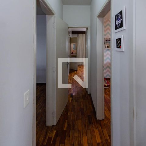 Apartamento à venda com 130m², 3 quartos e 2 vagas Apartamento à venda com 130m², 3 quartos e 2 vagasCorredor