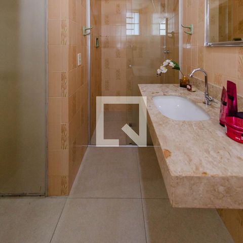 Apartamento à venda com 130m², 3 quartos e 2 vagas Apartamento à venda com 130m², 3 quartos e 2 vagasBanheiro suíte