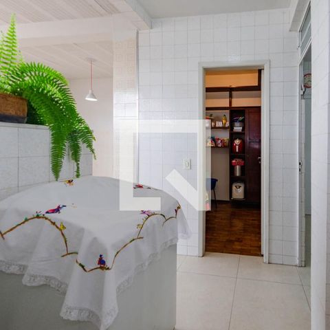 Apartamento à venda com 130m², 3 quartos e 2 vagas Apartamento à venda com 130m², 3 quartos e 2 vagasÁrea de serviço