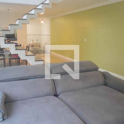Casa para alugar com 470m², 3 quartos e 5 vagasSala