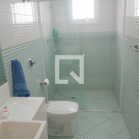 Casa para alugar com 470m², 3 quartos e 5 vagasBanheiro da Suíte 2