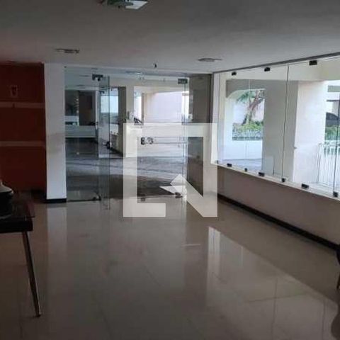 Apartamento à venda com 55m², 2 quartos e 1 vaga
